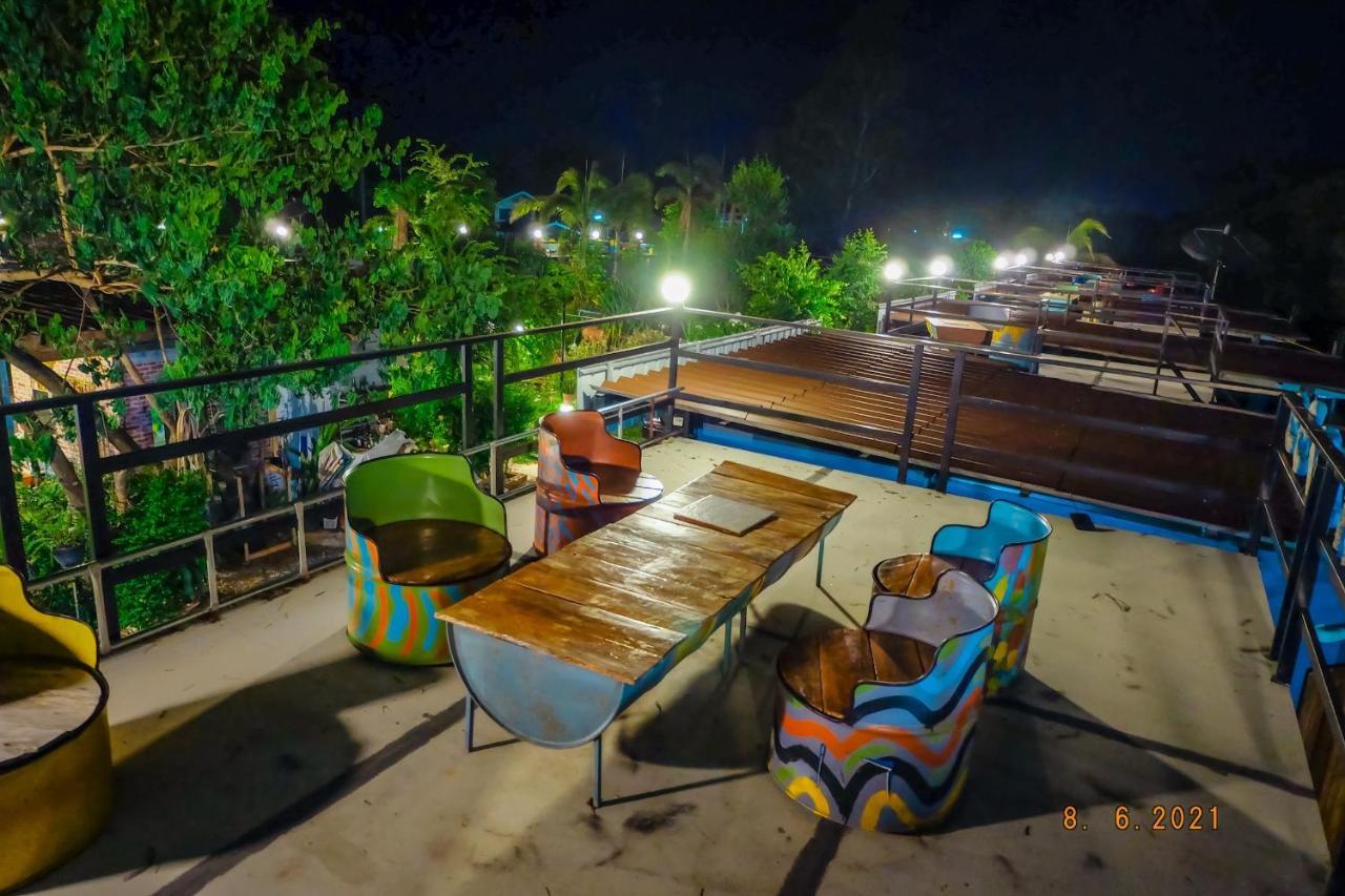 สกายวิวรีสอร์ท ชัยนาท Exterior foto